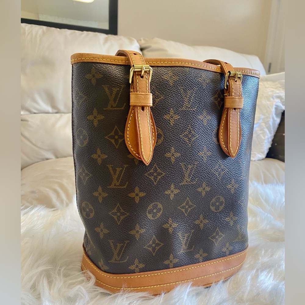 ✨Louis Vuitton Monogram Bucket Bag Pm✨